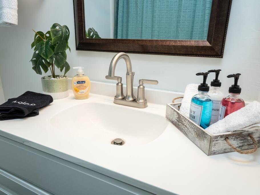 Spacious Condo Mins To Shands, University, & Downtown! Gainesville Exterior foto