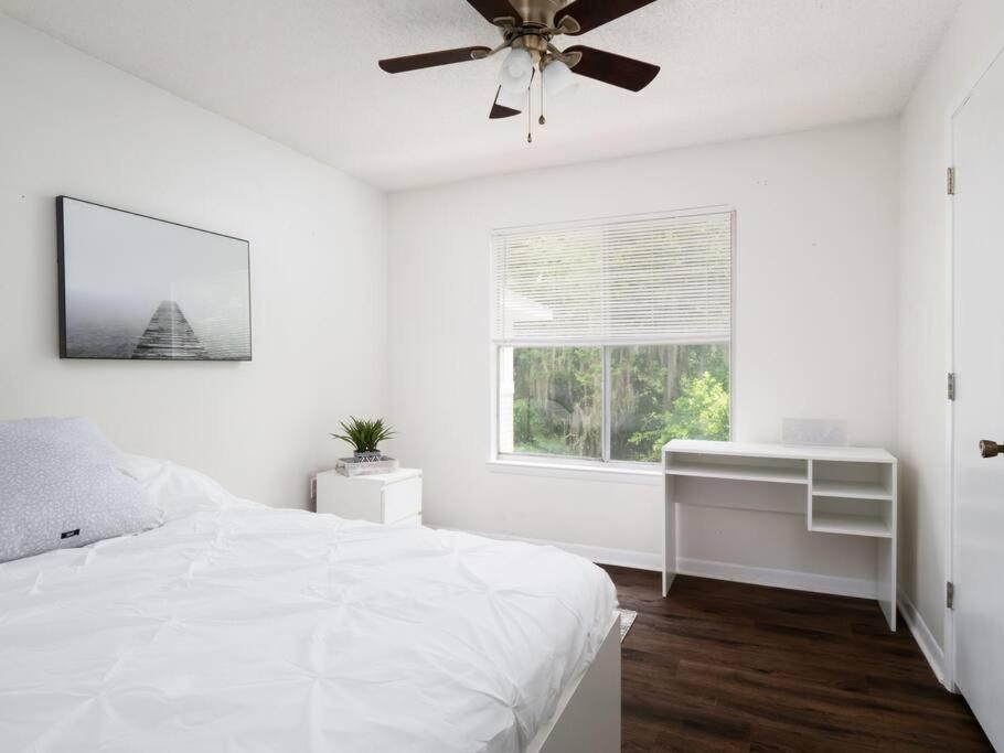 Spacious Condo Mins To Shands, University, & Downtown! Gainesville Exterior foto
